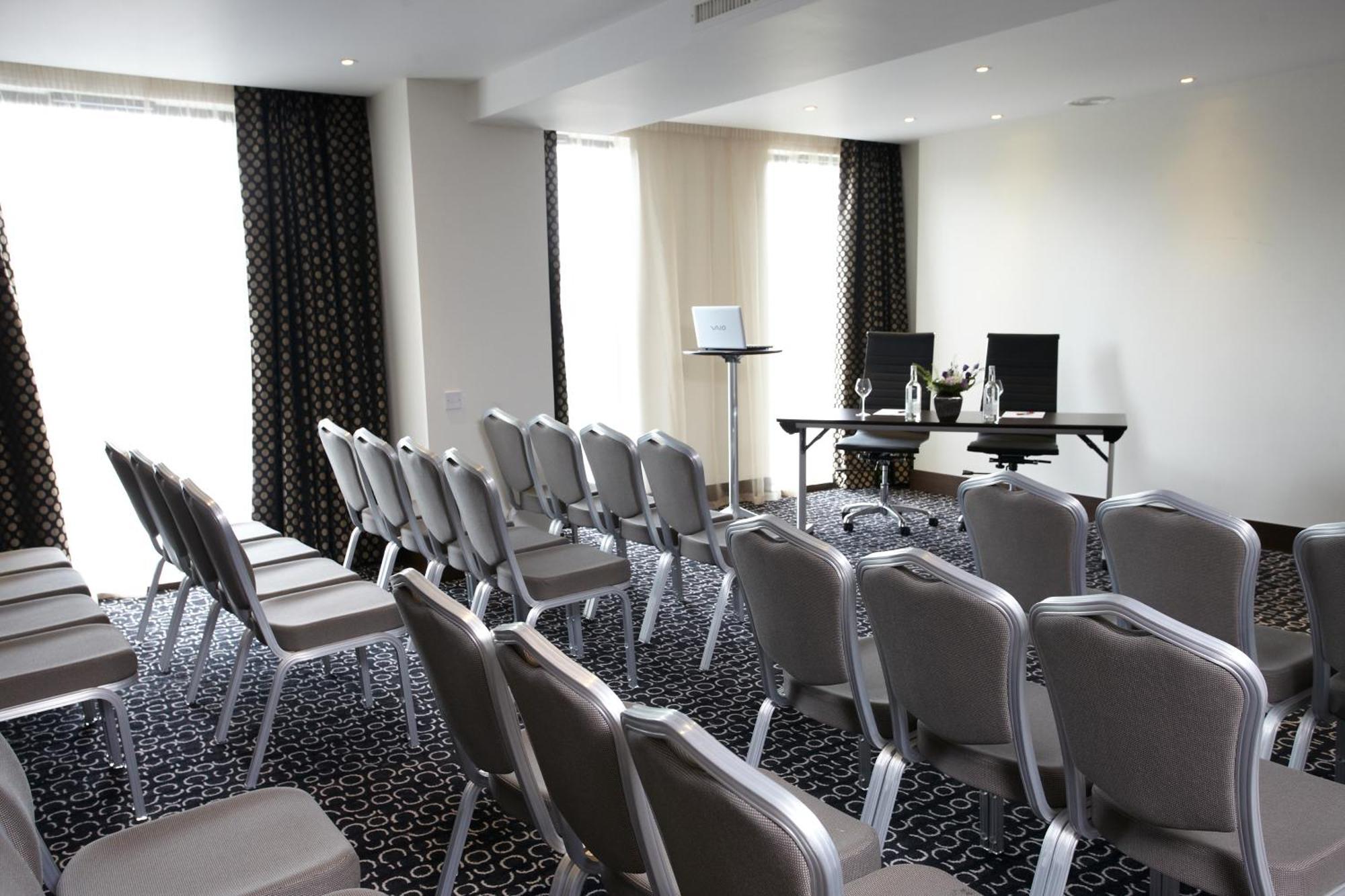 Park Grand Heathrow Hotel Hounslow Luaran gambar